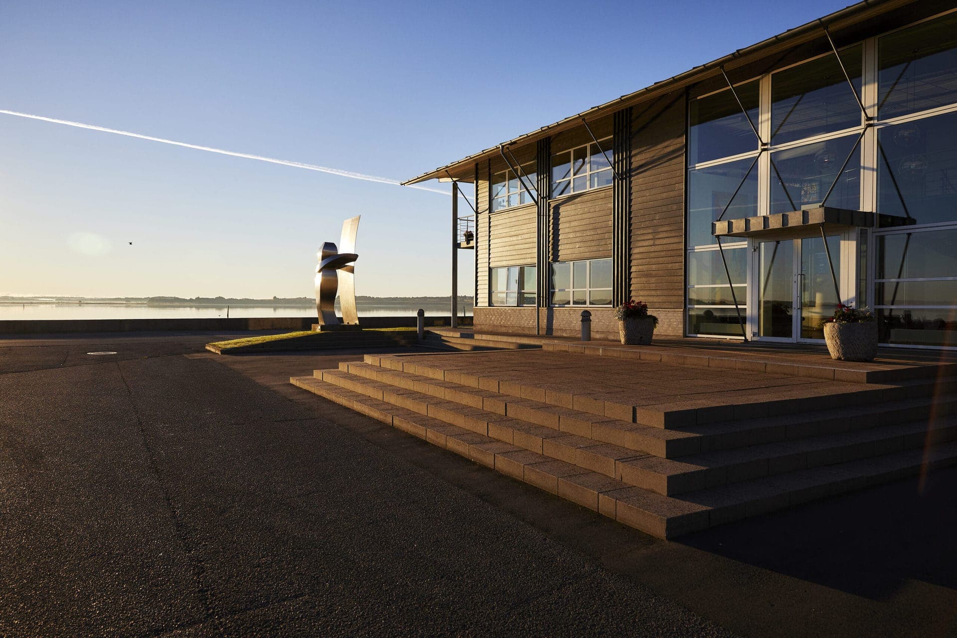 Billede af Wimex hovedkontor på havnen i Skive